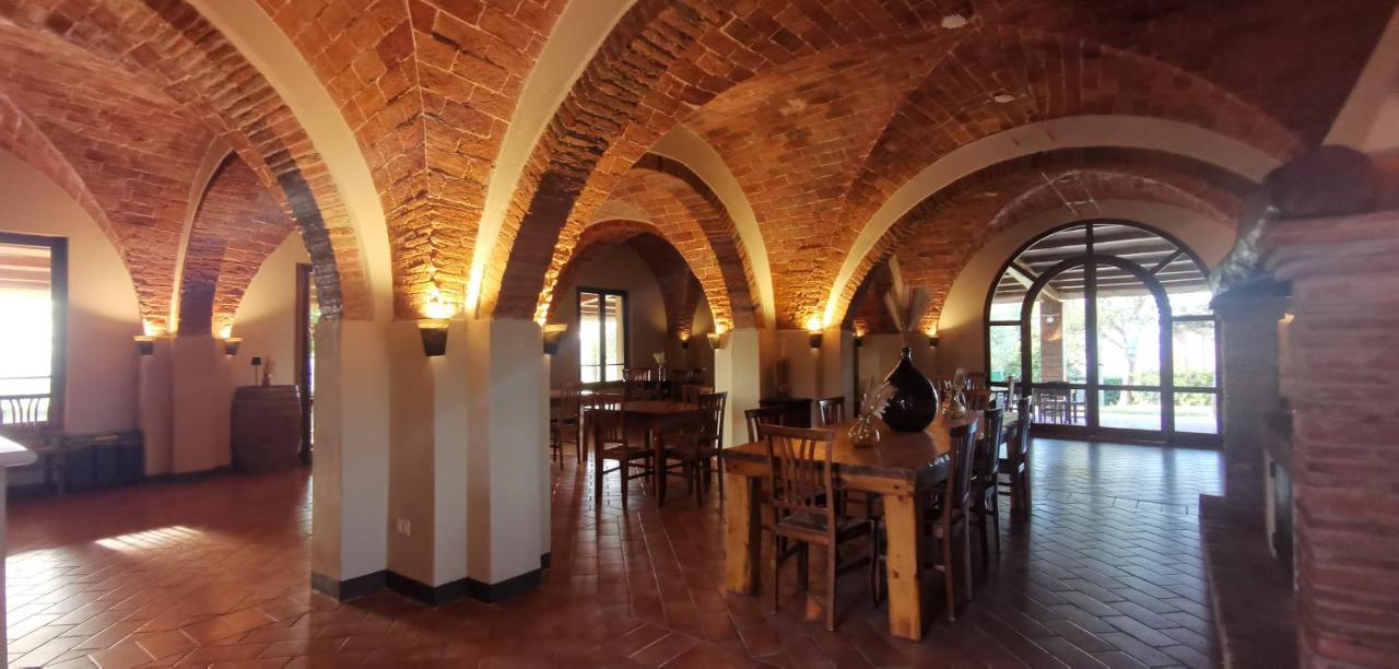 Agriturismo Cascina Cipressa San Romano  ภายนอก รูปภาพ