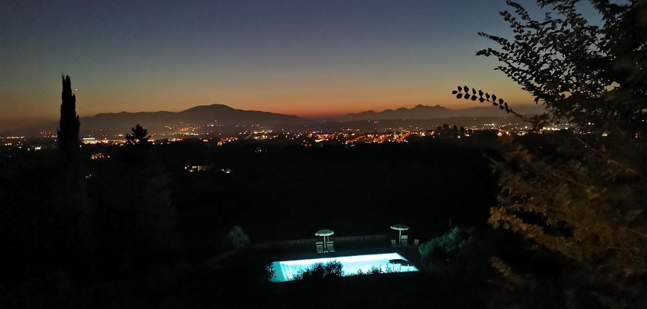 Agriturismo Cascina Cipressa San Romano  ภายนอก รูปภาพ