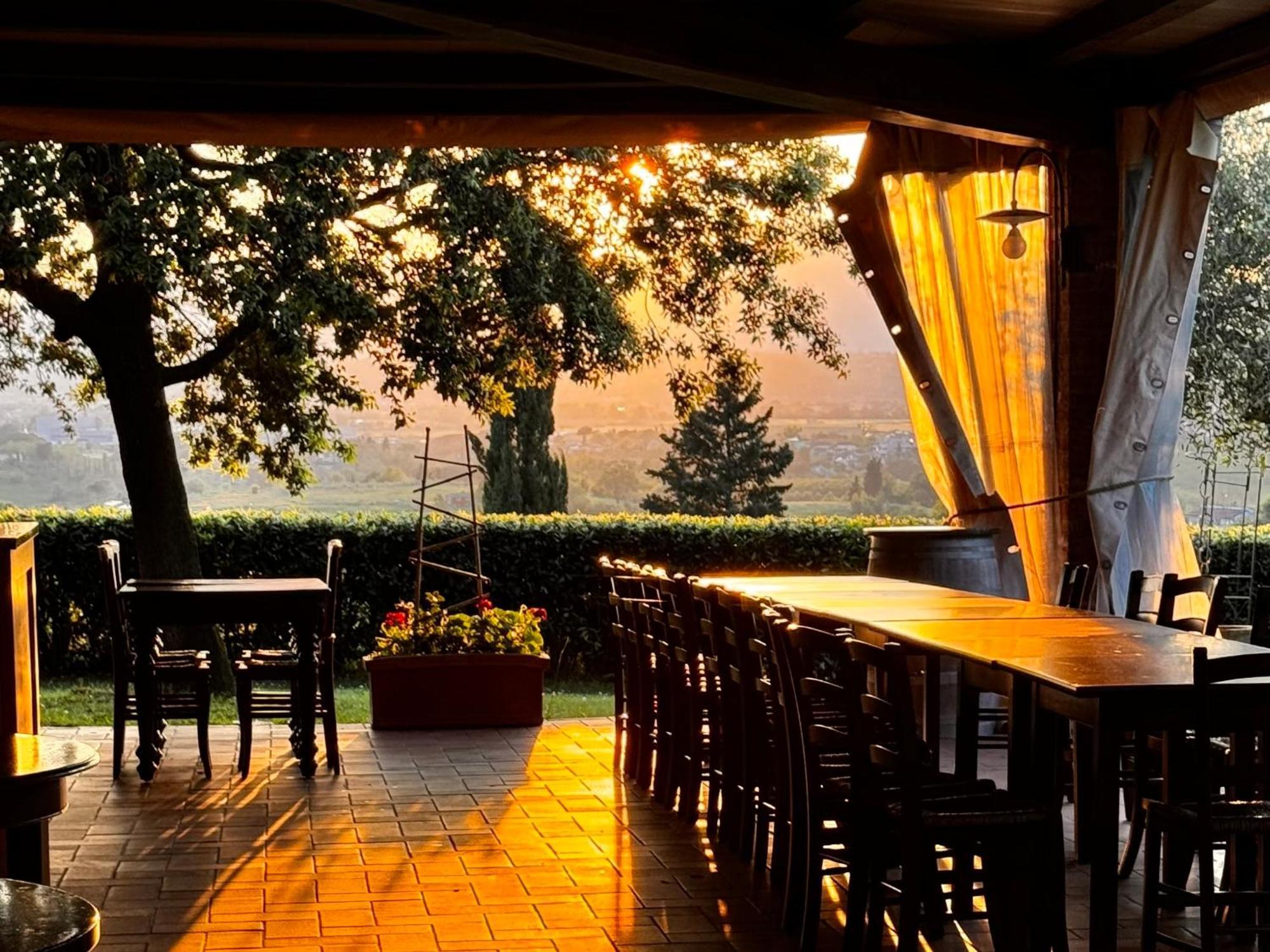 Agriturismo Cascina Cipressa San Romano  ภายนอก รูปภาพ