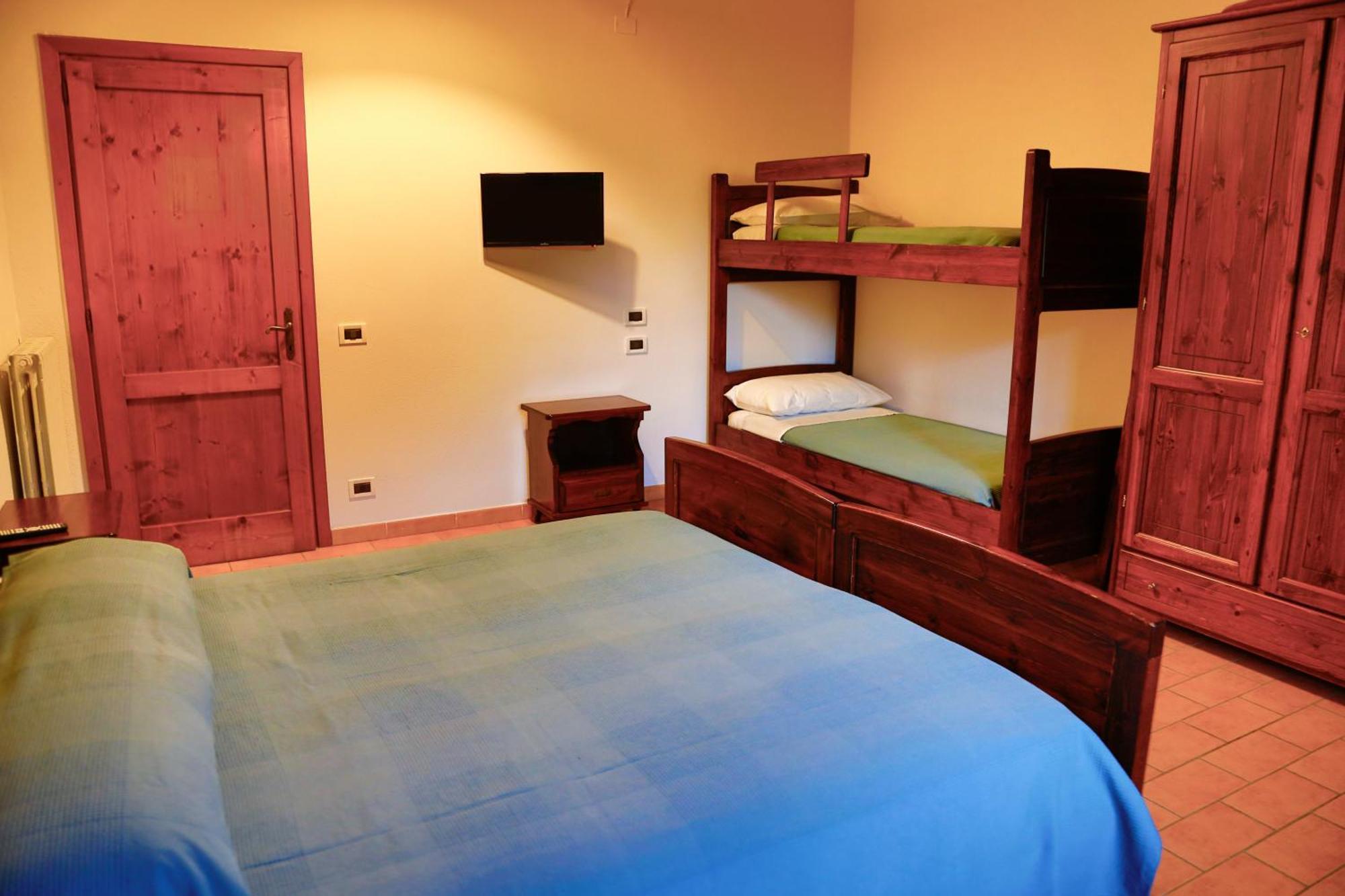 Agriturismo Cascina Cipressa San Romano  ห้อง รูปภาพ