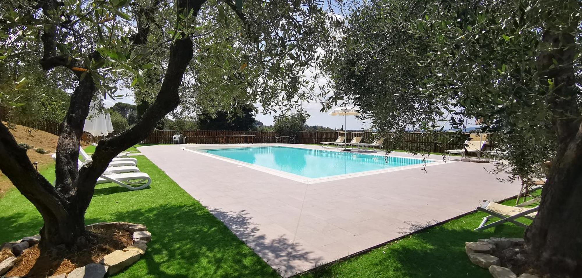 Agriturismo Cascina Cipressa San Romano  ภายนอก รูปภาพ